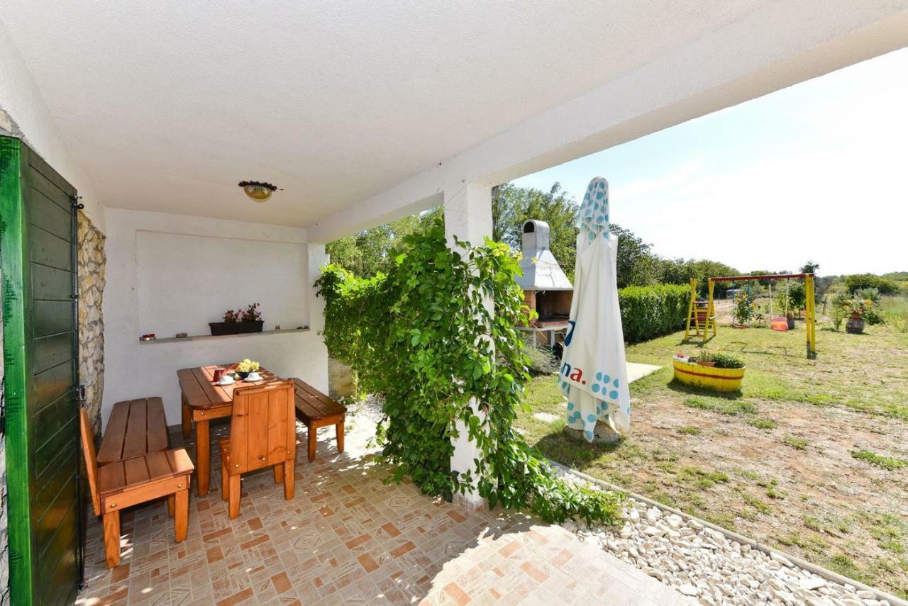 Romantic Pet Friendly House Orhideja - By Tourist Agency Leut Villa Privlaka  Exterior foto